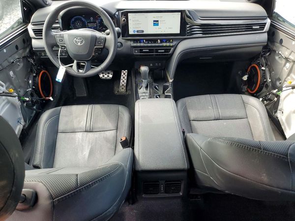 2025 TOYOTA CAMRY