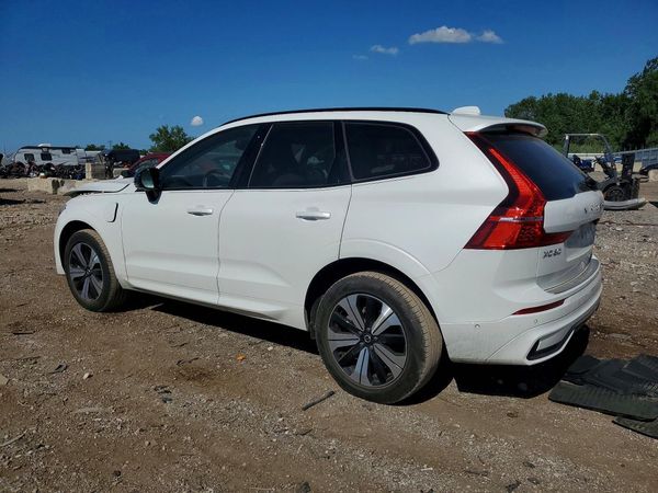 2024 VOLVO XC60 Plus Dark