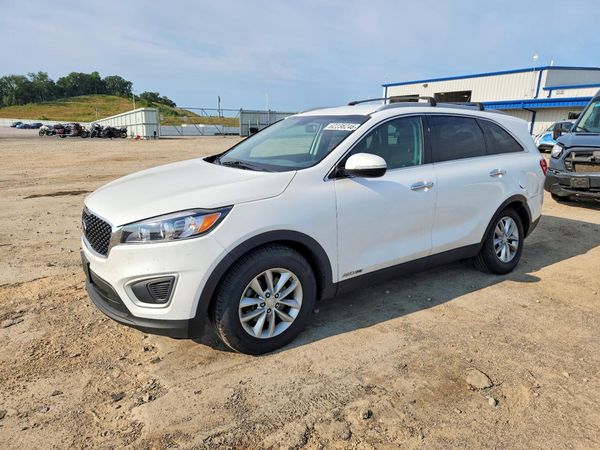 2017 KIA SORENTO L, LX
