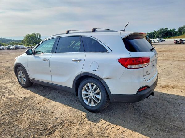 2017 KIA SORENTO L, LX