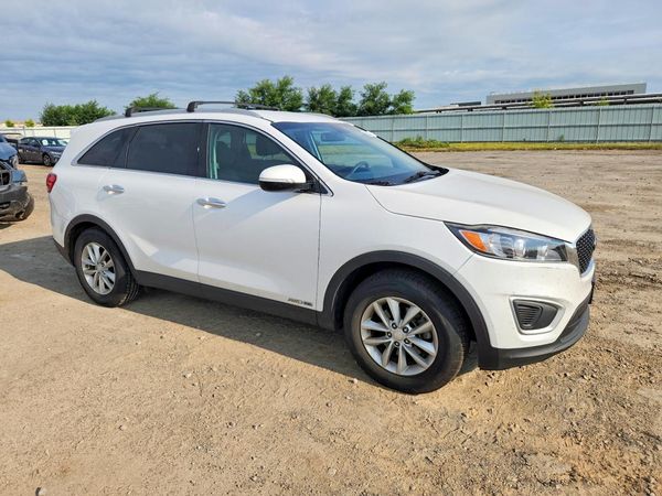 2017 KIA SORENTO L, LX