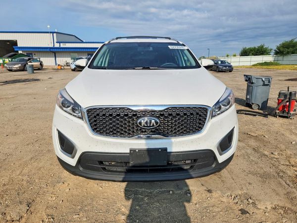 2017 KIA SORENTO L, LX