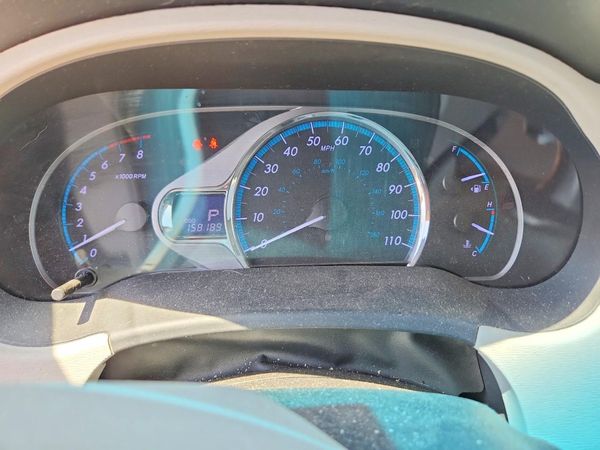 2012 TOYOTA SIENNA