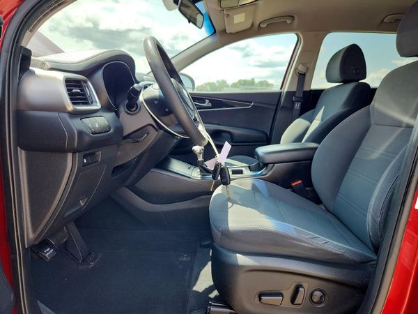 2019 KIA SORENTO L, LX, S