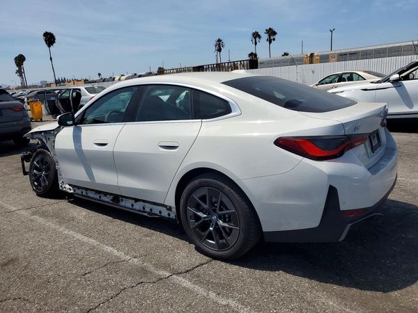 2025 BMW I4 eDrive40