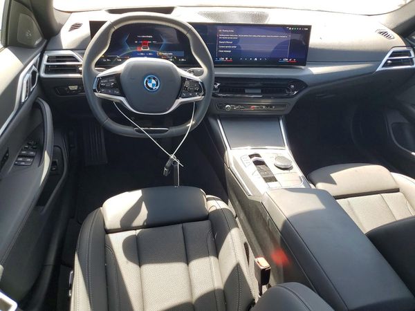 2025 BMW I4 eDrive40