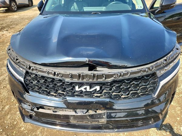 2023 KIA SORENTO S