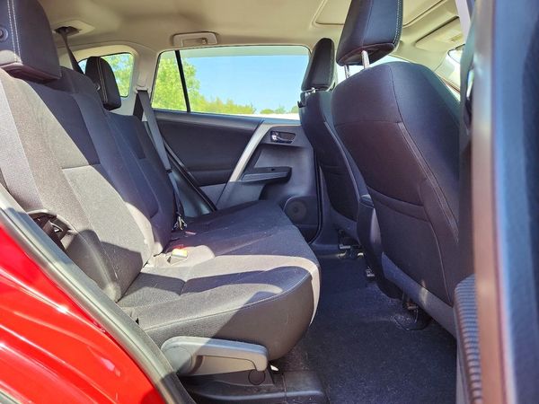 2015 TOYOTA RAV4 XLE (M Grade)