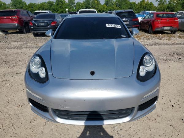 2015 PORSCHE PANAMERA Base (2WD), 4 (4WD)