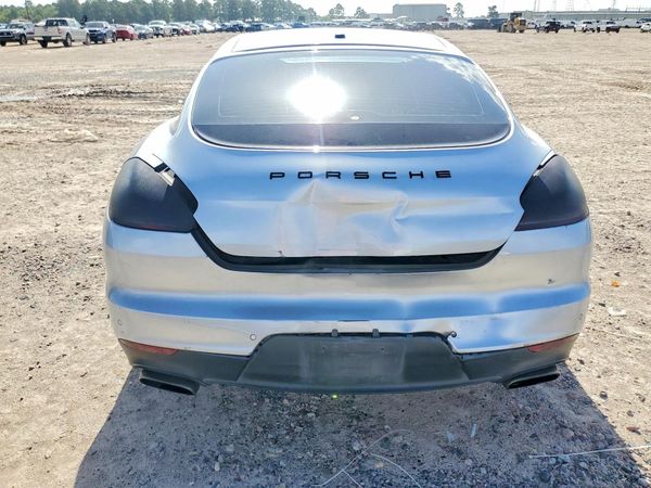 2015 PORSCHE PANAMERA Base (2WD), 4 (4WD)