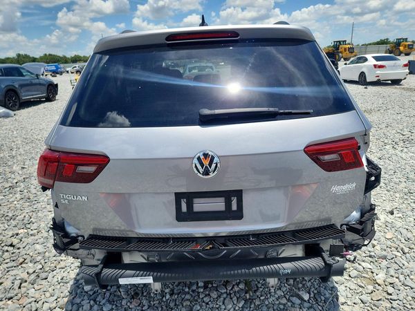 2021 VOLKSWAGEN TIGUAN