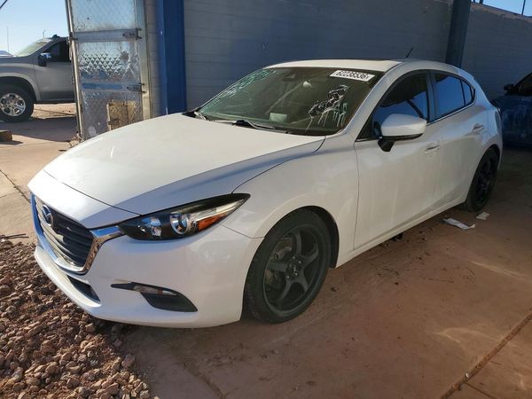 2017 MAZDA 3 — Front 3/4