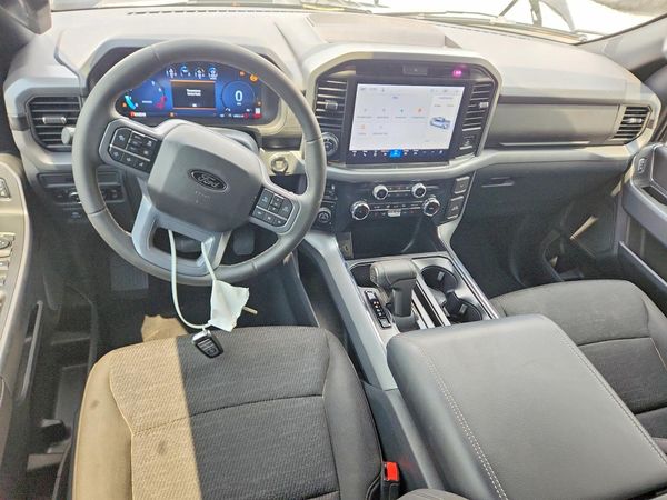 2026 FORD F150 XLT