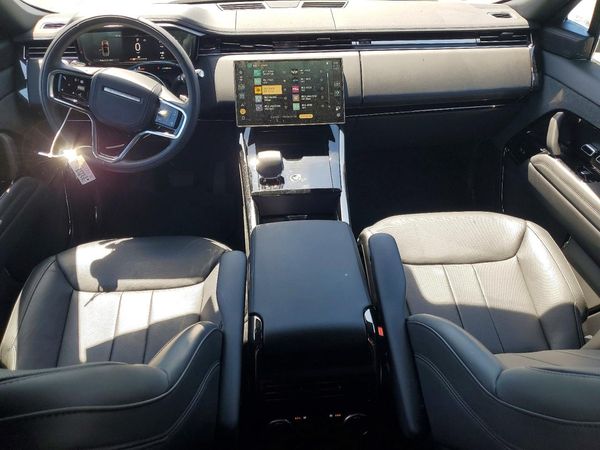 2025 LAND ROVER RANGE ROVER SPORT P360 SE