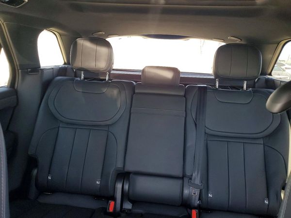 2025 LAND ROVER RANGE ROVER SPORT P360 SE