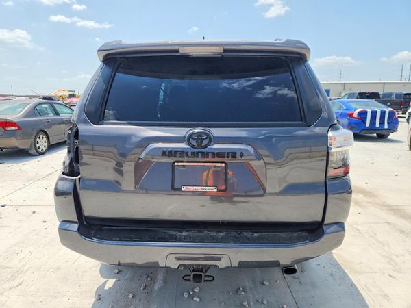 2022 TOYOTA 4RUNNER SR5 Prem