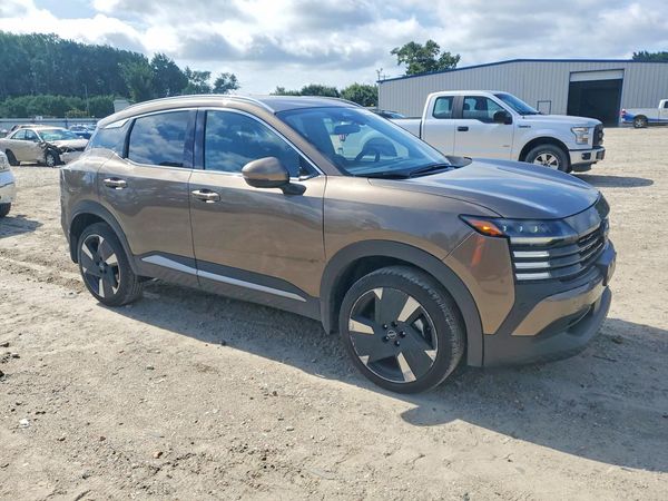 2025 NISSAN KICKS