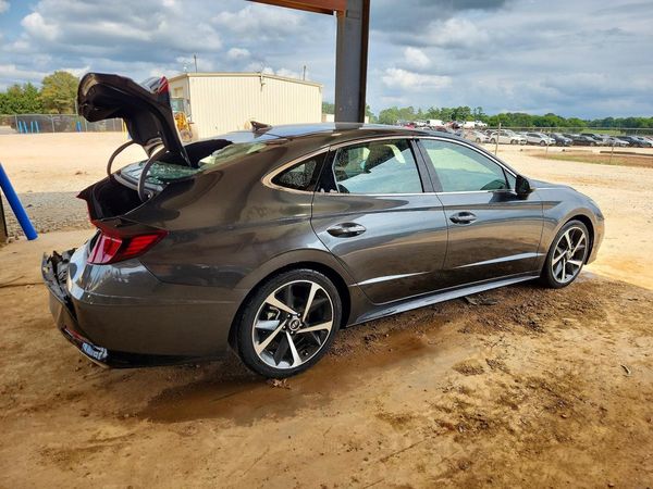2023 HYUNDAI SONATA SEL Plus
