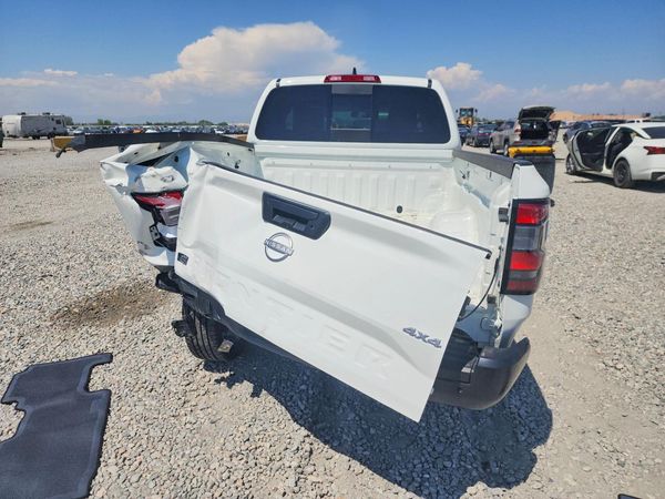 2025 NISSAN FRONTIER
