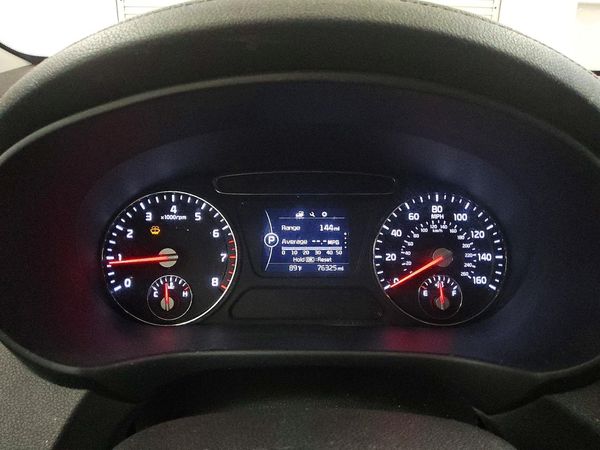 2016 KIA SORENTO L / LX