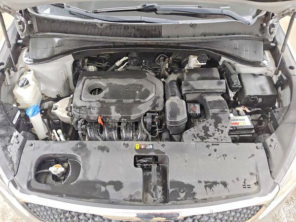 2016 KIA SORENTO L / LX