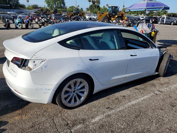 2022 TESLA MODEL 3