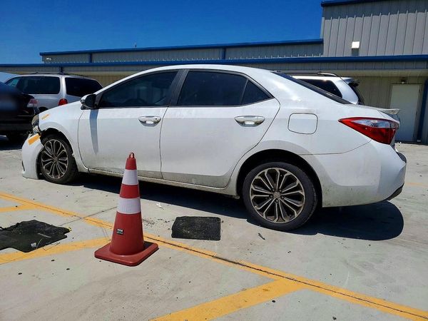 2014 TOYOTA COROLLA L/LE