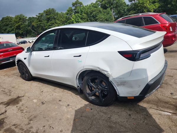 2026 TESLA MODEL Y