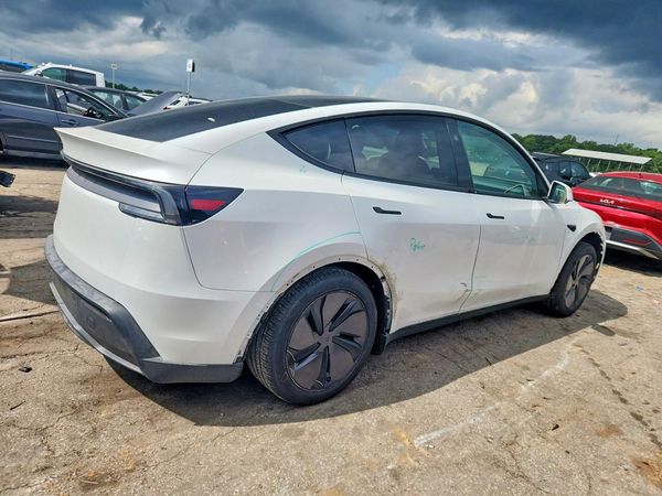 2026 TESLA MODEL Y