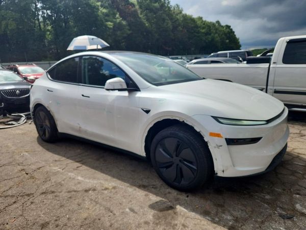 2026 TESLA MODEL Y