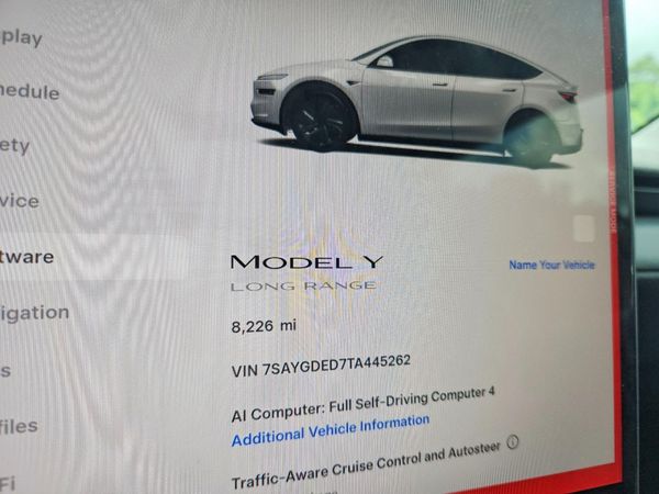 2026 TESLA MODEL Y
