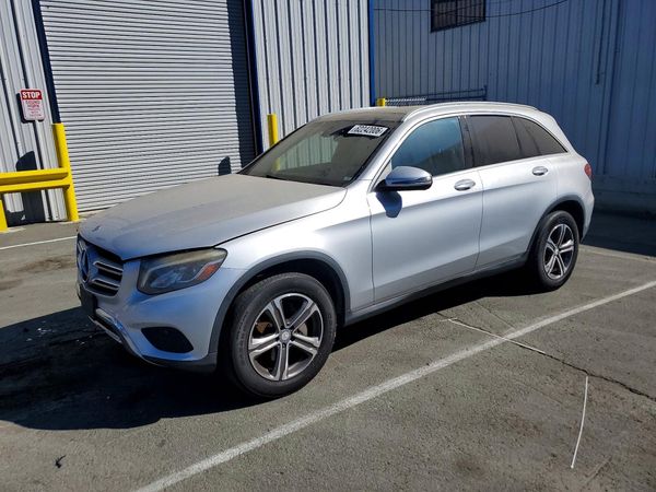 2017 MERCEDES-BENZ GLC GLC300