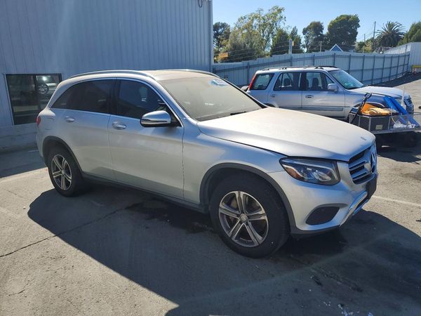 2017 MERCEDES-BENZ GLC GLC300