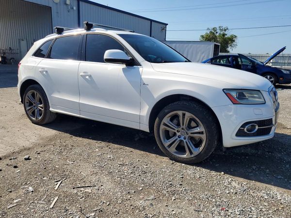 2013 AUDI Q5 Premium Plus