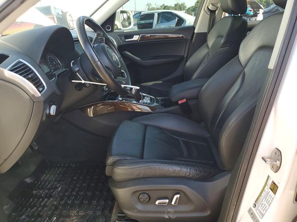 2013 AUDI Q5 Premium Plus