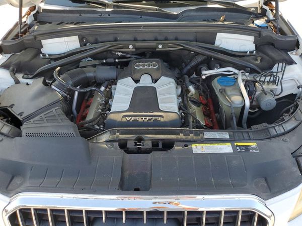 2013 AUDI Q5 Premium Plus