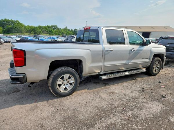 2017 CHEVROLET SILVERADO LT