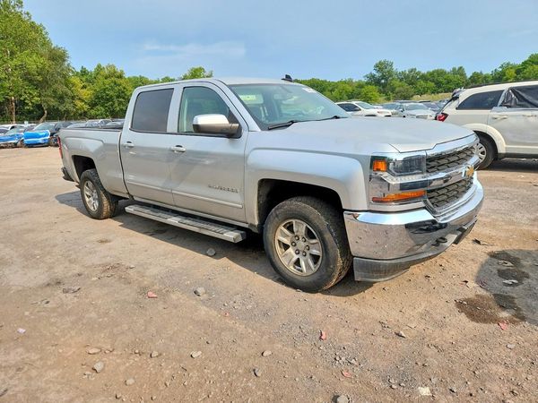2017 CHEVROLET SILVERADO LT