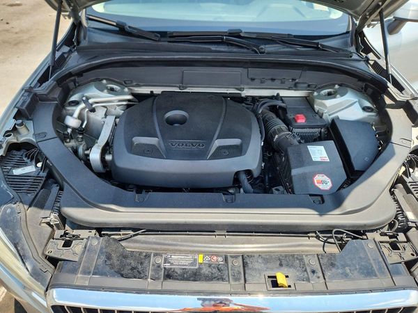 2018 VOLVO XC60 Inscription