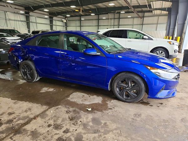 2021 HYUNDAI ELANTRA SEL