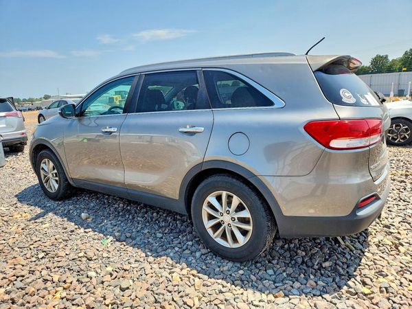 2017 KIA SORENTO L, LX