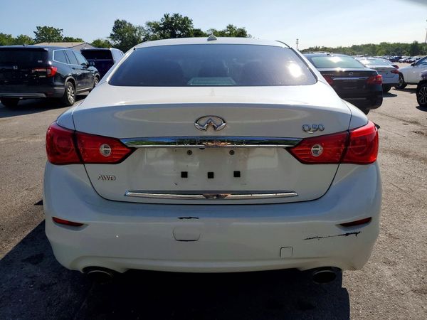 2016 INFINITI Q50