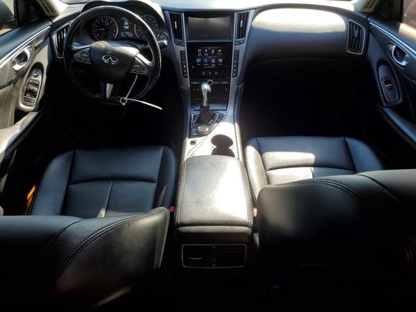 2016 INFINITI Q50