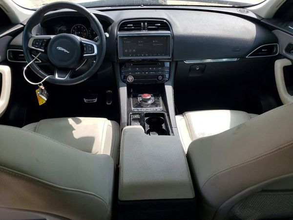 2018 JAGUAR F-PACE