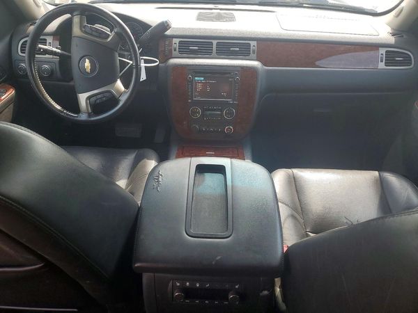 2014 CHEVROLET SUBURBAN LTZ