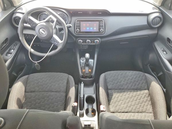 2022 NISSAN KICKS S