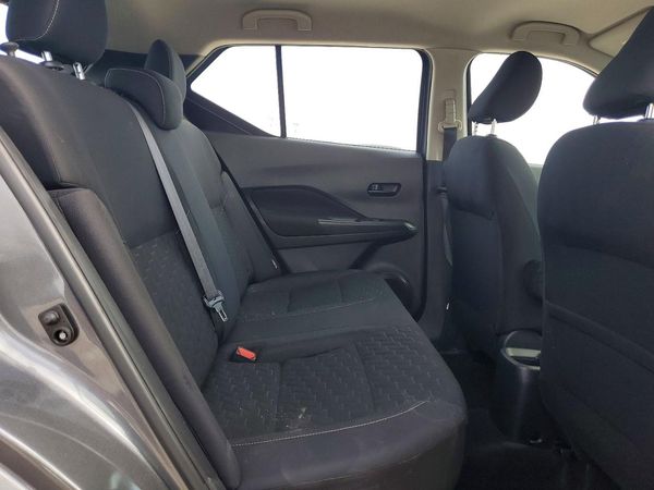 2022 NISSAN KICKS S