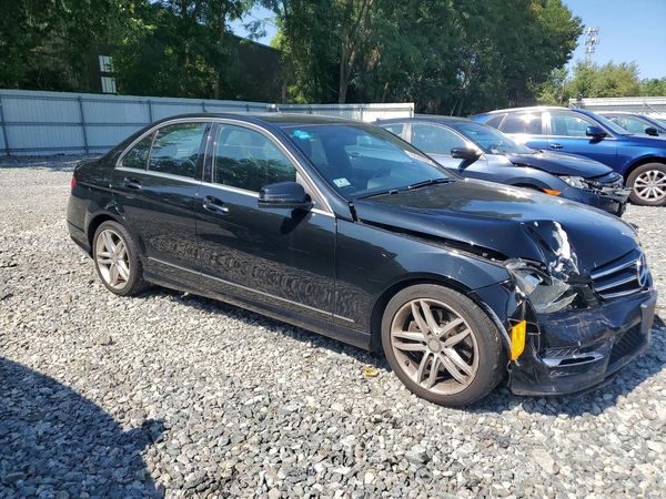 2014 MERCEDES-BENZ C C300 4 MATIC