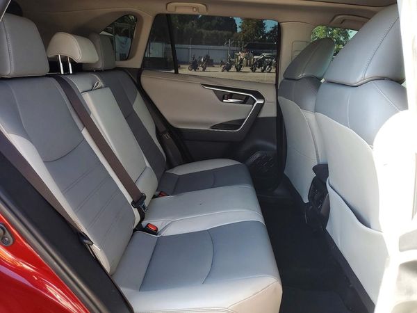 2019 TOYOTA RAV4 Limited