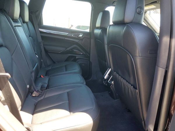 2014 PORSCHE CAYENNE